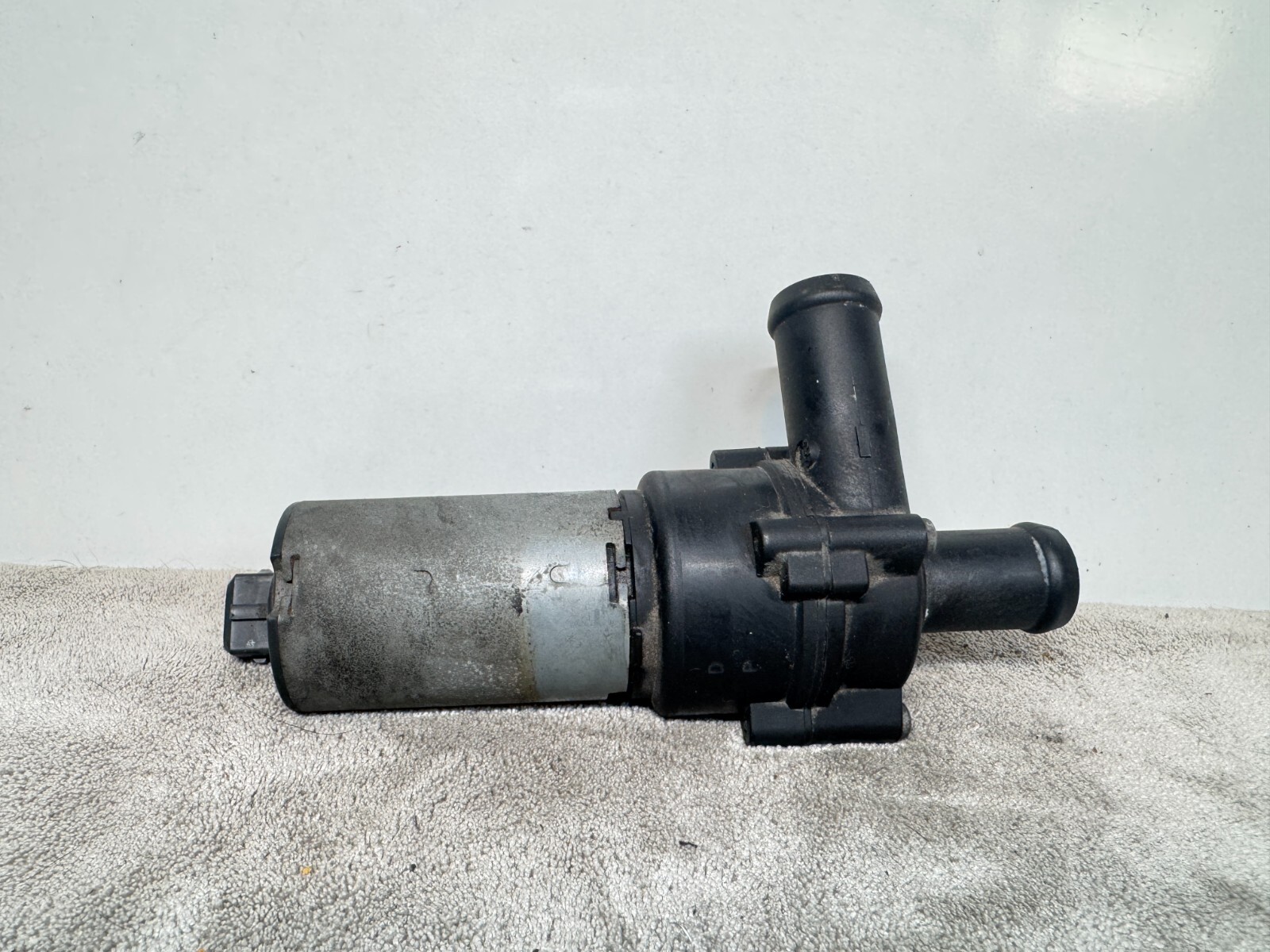 2004-08 Maserati Quattroporte M139 Auxiliary Electric Water Pump OEM 0392020034