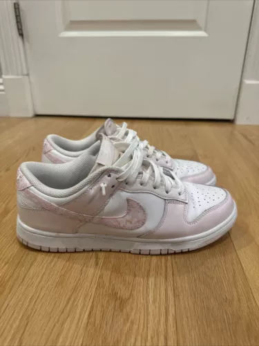 Dunk Pink Paisley Size 10.5 Men (size 12 Woman) 