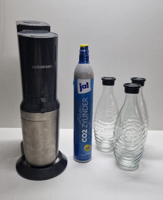 SodaStream Crystal 3.0 Trinkwassersprudler mit 3 Glaskaraffe und CO2 - Schwarz