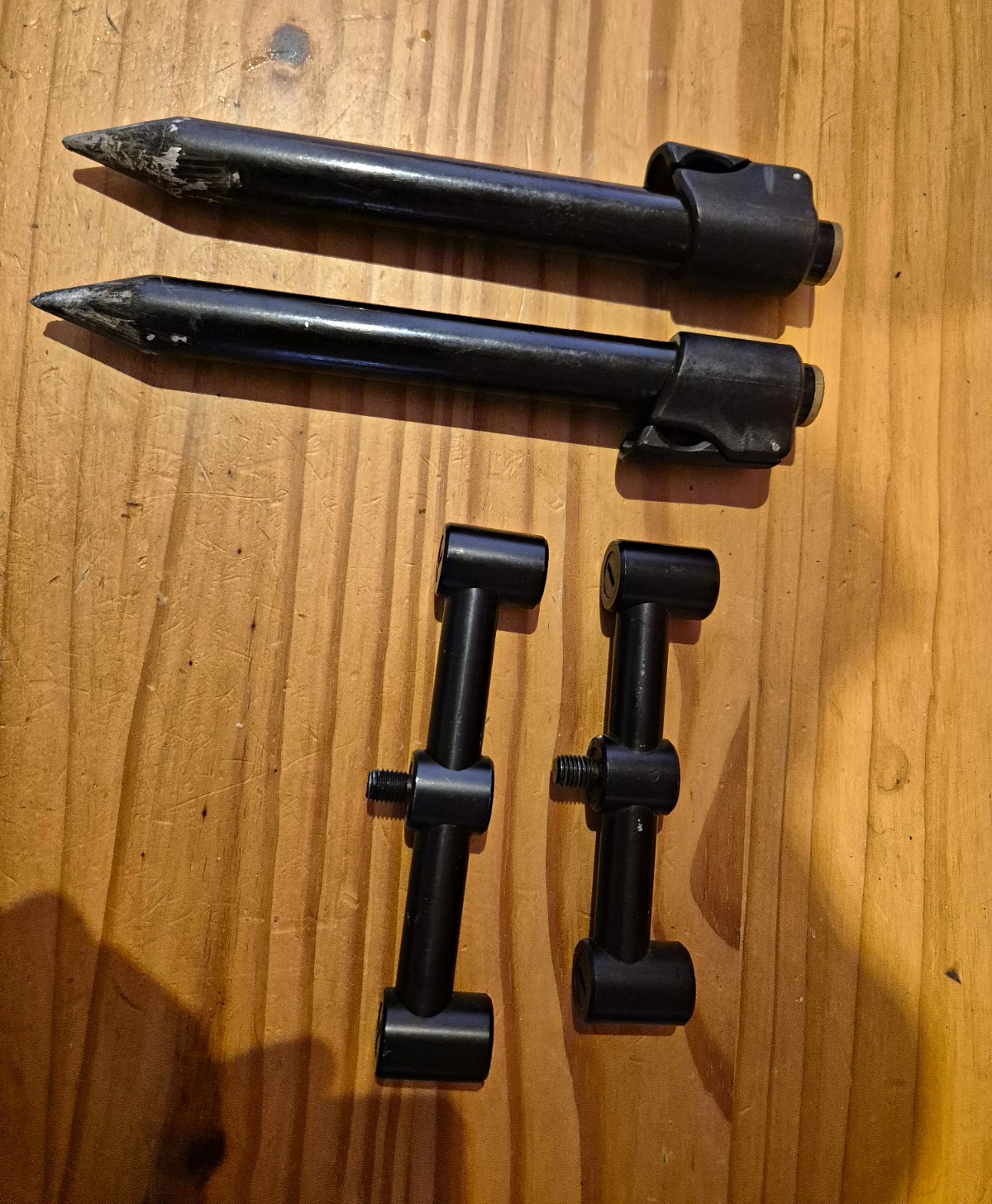 Fox Black Lable Chunky  Adjustable 2-Rod Buzz Bars with 2 Banksticks