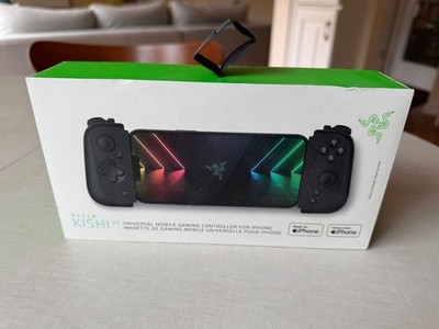 Razer Kishi V2 Mobile Gaming Controller   iPhone (not USB-C) - Works Perfectly