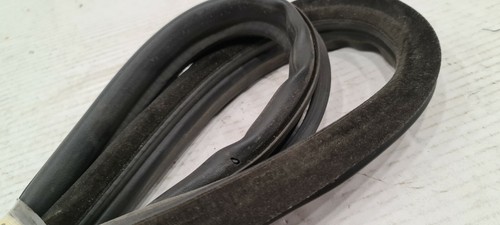 Volvo C70 Cabriolet drop top Left front door seal rubber 97 to 06 model year - Picture 5 of 5