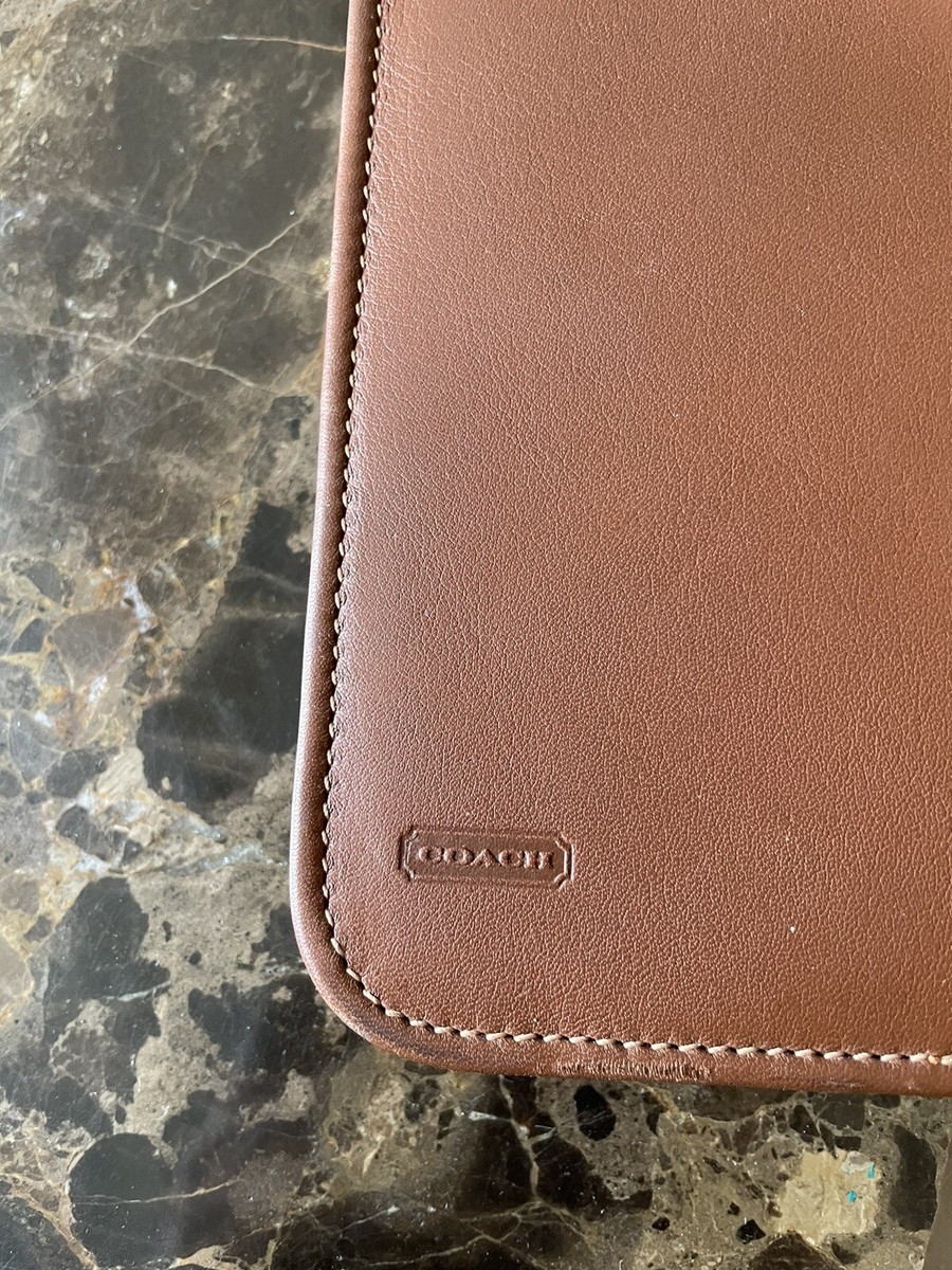Coach Leather Tie/Accessories Travel Case Zip Around W/Hang
