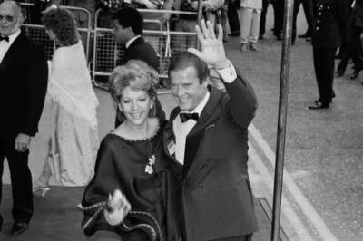 English actor Roger Moore and his wife Luisa Mattioli at the premie - Old Photo
