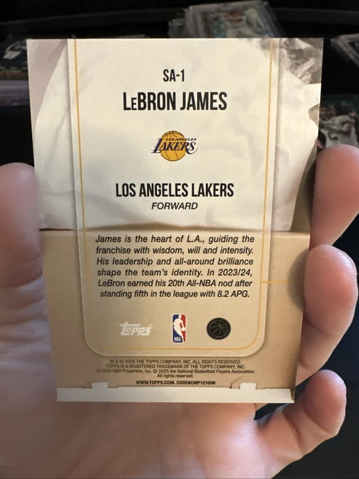 Suela de baloncesto Topps Ambition Lebron James 1:15375 Hit SSP Lakers 2025-26 Foto 2 de 2