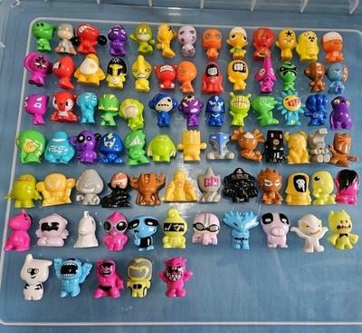 Gogo's Crazy Bones - Serie 1 komplettes Base Set mit 80 Figuren.