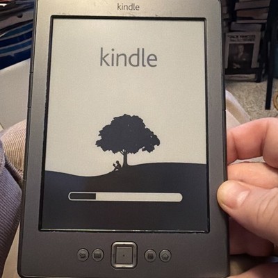 Amazon Kindle 4th Gen D01100 Wi-Fi 6'' E-Book Grey Reader Works 100%