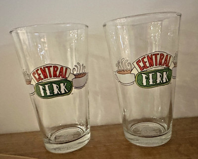 Set of 2 ''FRIENDS'' CENTRAL PERK  16 oz -PINT GLASSES