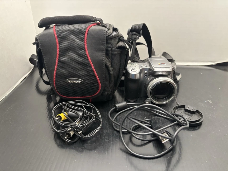 Kodak EasyShare 2740 Digital Camera 5.0 MP 10X Optical Zoom Lens Tested - Image 4 of 4