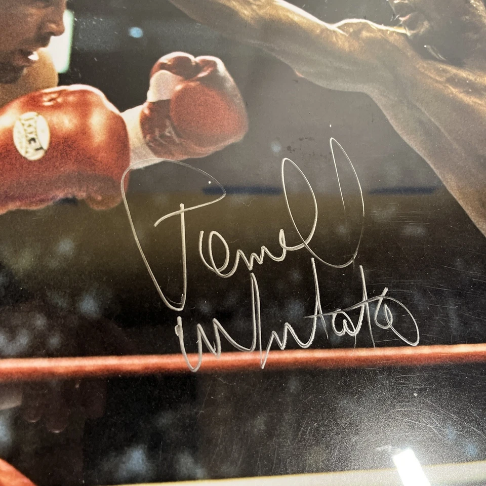 Pernell Whitaker VS De la Hoya 20"x16" Signed Photo w/ JSA COA Autographed - Image 2 of 4