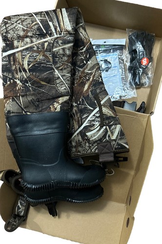 NEW TideWe Chest Waders MAX5 Camo Size 6 Boots