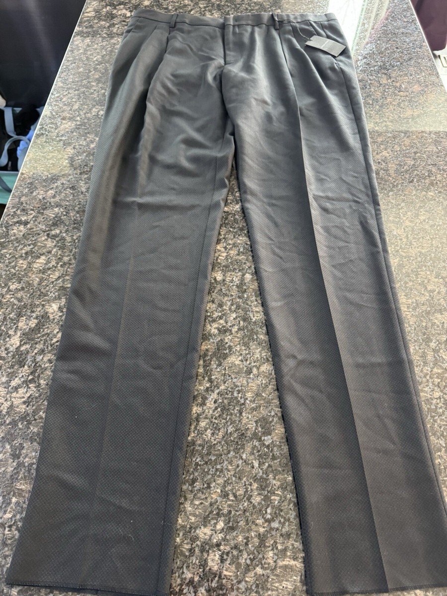 Giorgio Armani Italy Men's Black Flat Front Trousers Pants. NWT