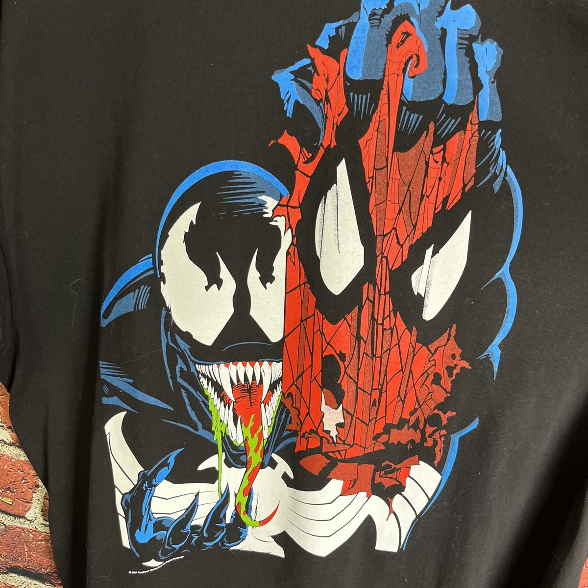 90s VENOM Tシャツ XLサイズ スパイダーマン 1994 VENOM kills Spider-Man Graphic black shirt Marvel Modern VTG