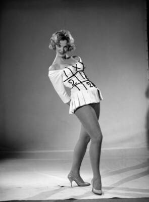 Shelia Robens seen here modelling a dress in the studio 1957 Old Photo 4