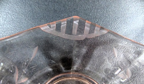 Pink Depression Glass 8 inch vintage Small Etched Bowl - Picture 7 of 8