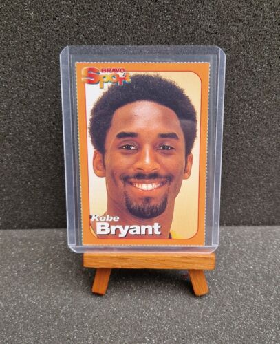 Carte sportive 2001 Bravo Sport - Kobe Bryant - Los Angeles Lakers *Molto rare* - Foto 1 di 2