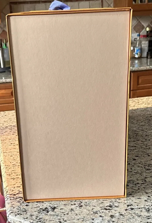 Picture 4 of 12