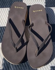 Sanuk Brown Yoga Mat Flip Flops Sandals Tan Cork Bottom Women's sz 8 New Wo Tags