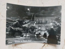Enna Fontana Mitica Di Piazza Francesco Crispi Di Notte postcard Postcard 