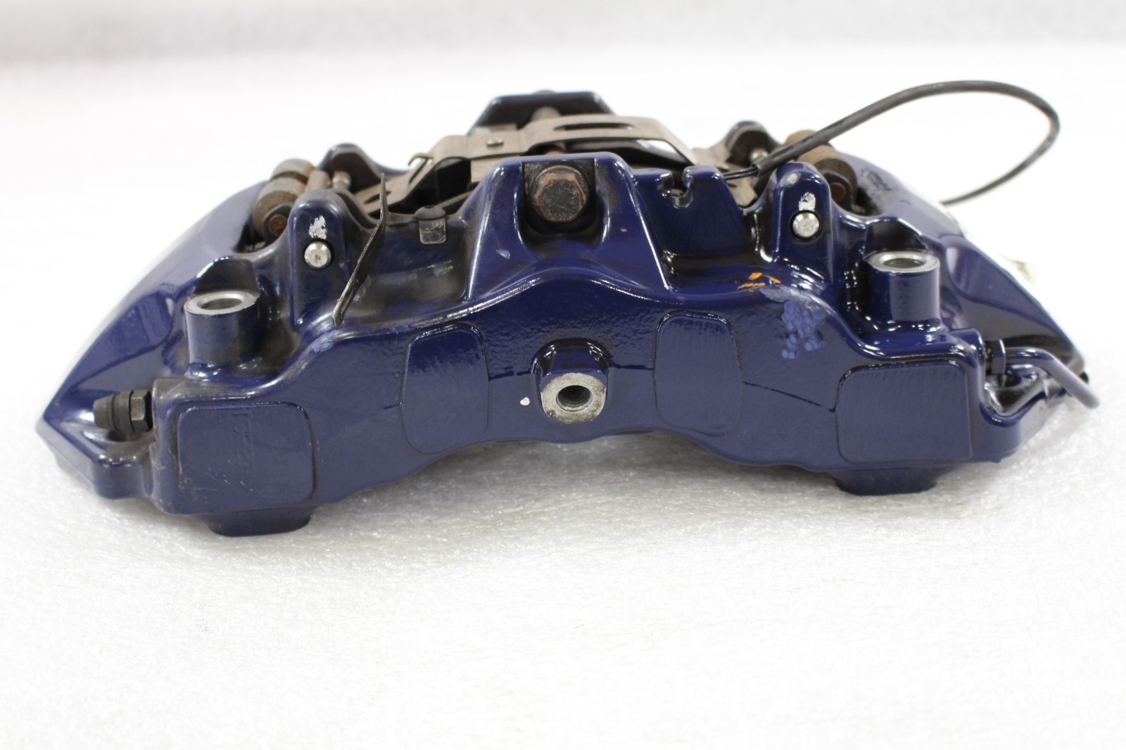 Maserati Quattroporte FRONT+LEFT Brake caliper P/N 670030945
