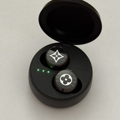 Louis Vuitton Horizon Light Up Earphones Black LV earbuds wireless