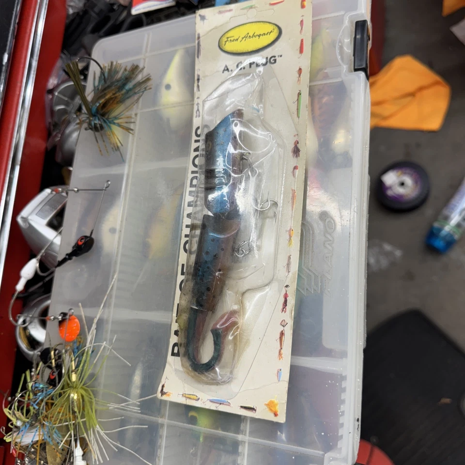 Винтажная приманка Fred Arbogast A.C. Plug of Champions деревянный корпус новая в упаковке - Изображение 2 из 2