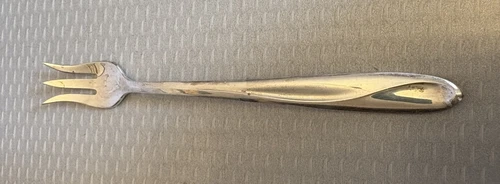 Reed and Barton Sterling Silver Sculpture Fork Pickle Cocktail MCM Vintage 5-3/4
