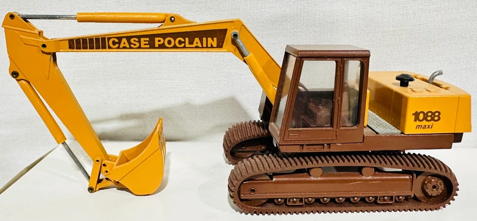 Case 1088 Maxi Poclain Excavator By Conrad 1/50th Scale - Image 2 of 4
