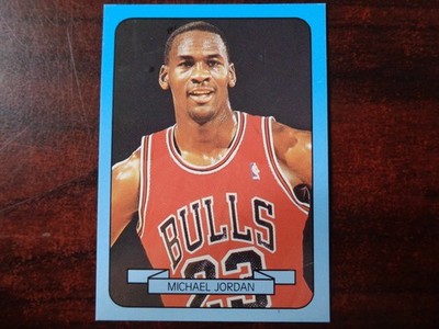 1990 Living Legend Michael Jordan Series 1 #10 BLUE Border Oddball Card-BULLS