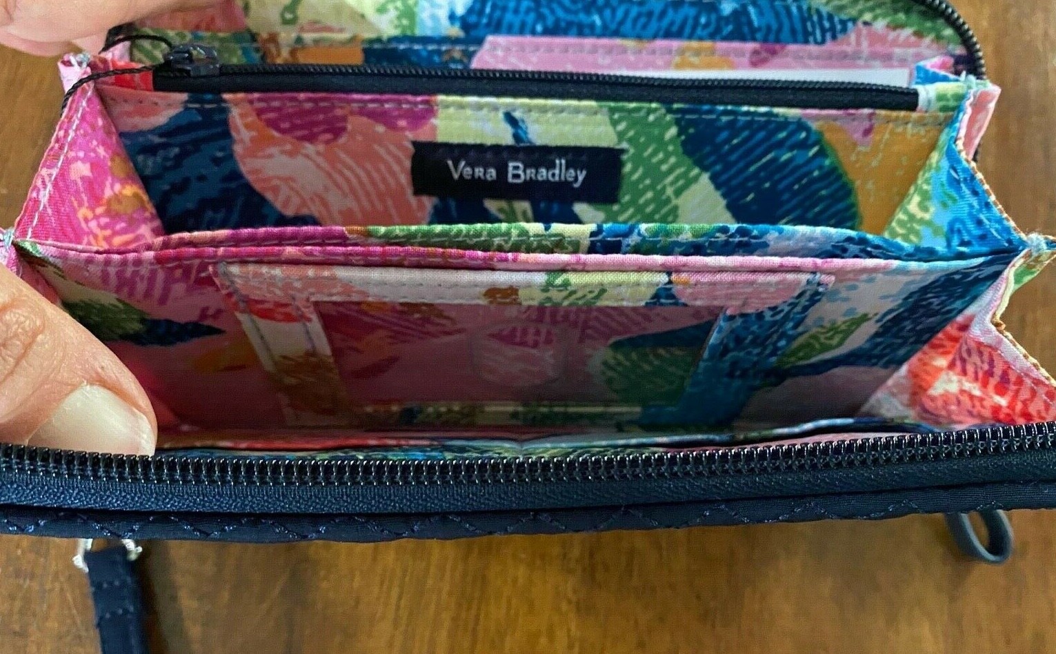 NWT Vera Bradley Iconic RFID Accordion Wristlet Purse Wallet Classic