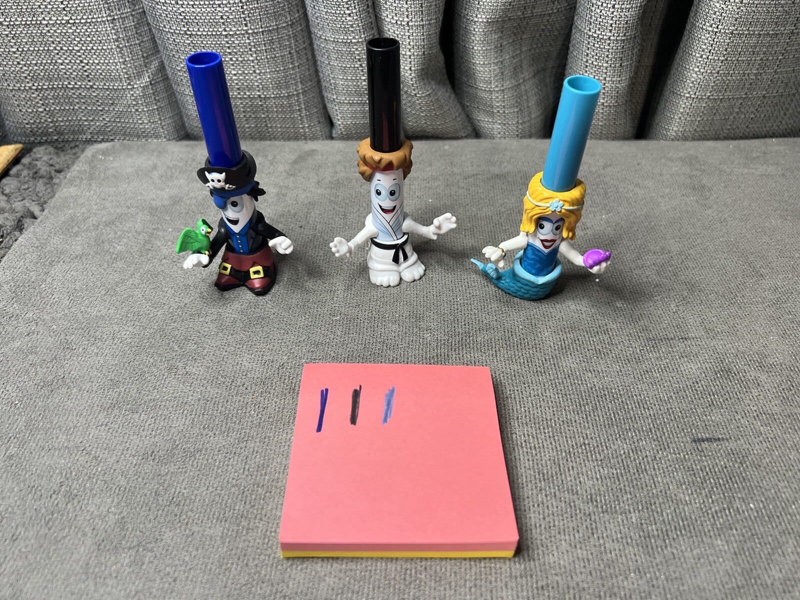 Crayola Pip Squeaks Markers In Disguise Black Belt Bob Red Rock Kid Series 1 2