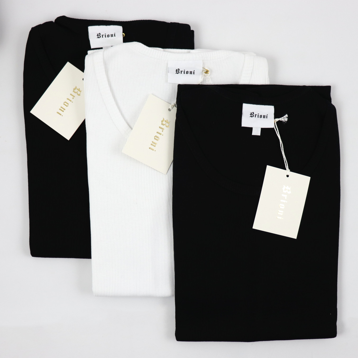 лот из 3 предметов BRIONI 2 черных и 1 Белая хлопковая майка в рубчик повседневного кроя под рубашкой XS 38690₽