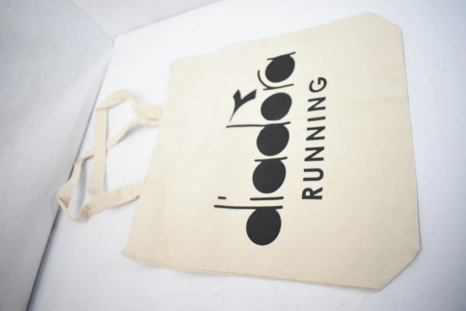 Bolso de Mano Diadora para Correr Bolso de Hombro de Lona Beige Bolso de Mano 15" x 16" Paquete de 3 Foto 4 de 4