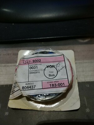 NEW OE Saab 9-7X Front Passenger Right Drive Axle Shaft Seal 12479302 2005  2009