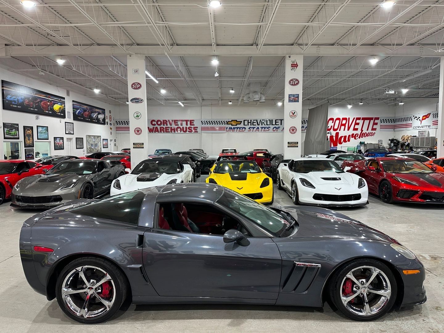 2013 [57U] Cyber Gray Metallic Chevrolet Corvette   | C6 Corvette Photo 4