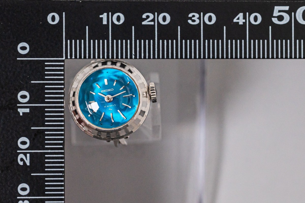 60s SEIKO リングウォッチ Blue 手巻き 11-0290 稼働品 NEAR MINT* Vintage SEIKO Ring Watch 11-0290 Hand Winding Blue 17