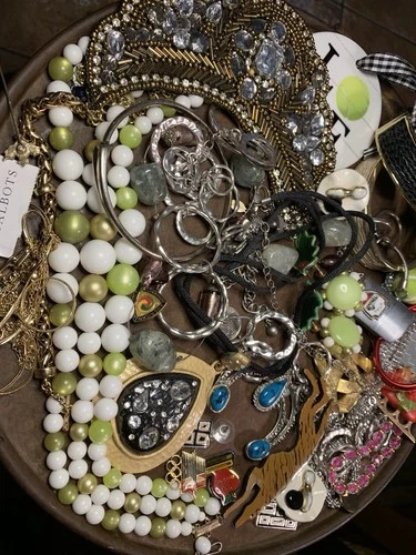 VTG Estate Lot Trifari Chicos Talbots Moonglow Lucite EtcSigned/Unsigned Jewelry