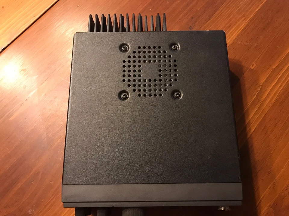 Transceptor de rádio amador móvel certificado realista HTX-100 10 metros SSB/CW - Imagem 4 de 4