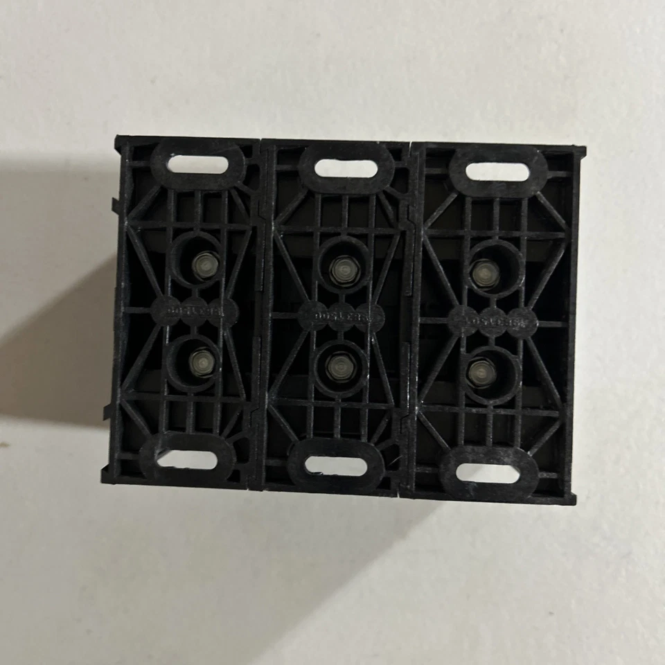 Marathon CAT:1333575 420A Distribution Terminal Block 600V 3P - Image 3 of 4