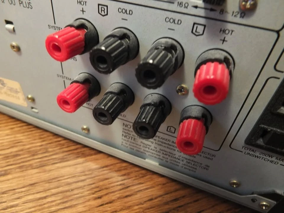 Vintage Sansui Integrated Amplifier AU-D77X and Digital Synthesizer Tuner TU-S77 — 第 4/4 张图片