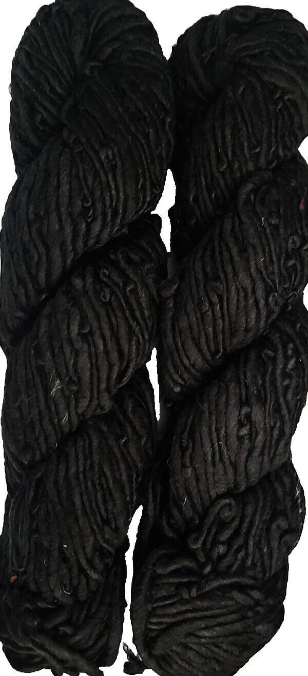 Fiado a mão crochê Fios Pretos