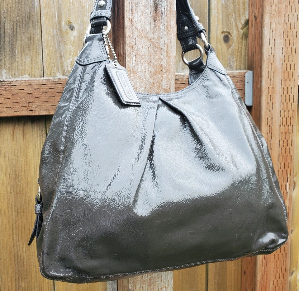 Bolso de hombro vintage Y2K Coach Maggie gris grafito charol C0982 13900 Foto 4 de 4