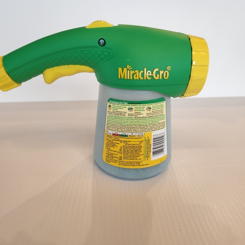 Scotts MiracleGro Garden Feeder Hose Attachment w/Plant Food 1 lb