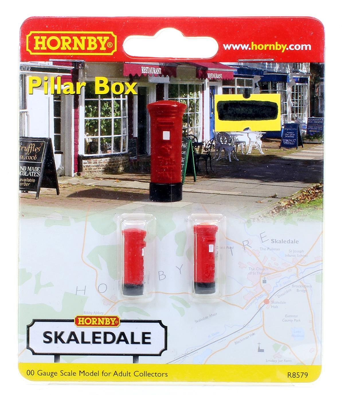 HORNBY 'OO' GAUGE LOT OF 5 ASSORTED MODEL RAILWAY ACCESSORIES/BUILDINGS