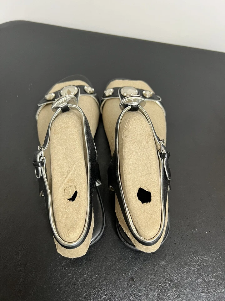 Sandalias Nickels suaves negras con correa en T punta abierta correa de tobillo ajustable talla 8,5 M Foto 3 de 4