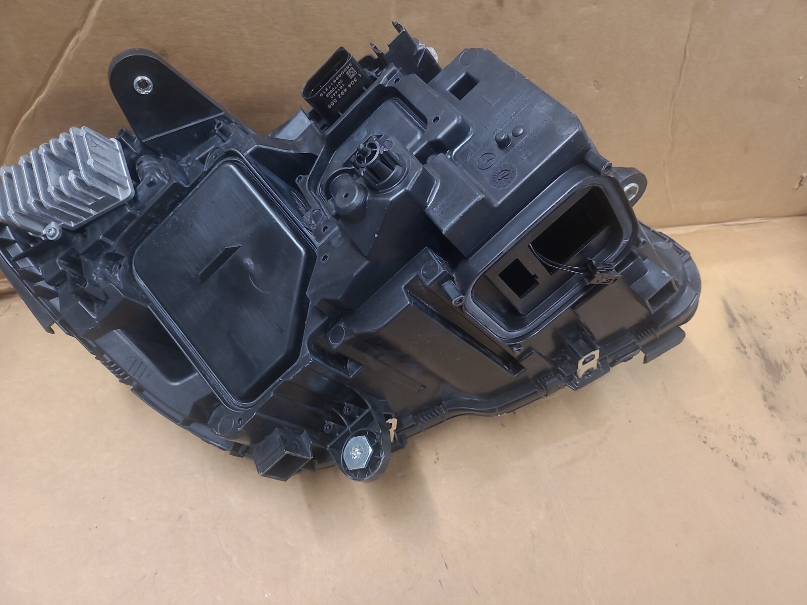 GENUINE MERCEDES Headlight Assembly 2059067703 / A2059067703 | eBay 