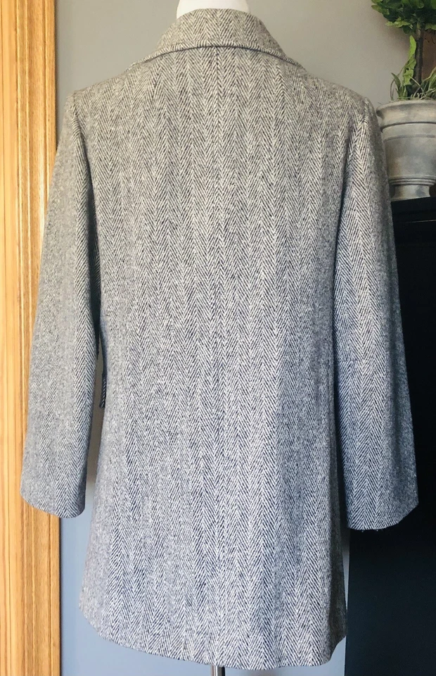 Arlette Double Breasted Wool Coat Women’s L USA Made Gray Academia Quiet Luxury - Image 4 of 4