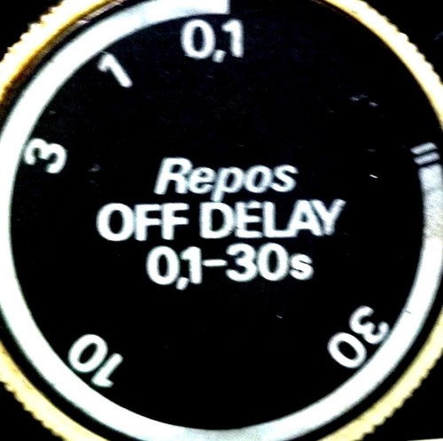 Telemecanique LA3-D22-A65 Time Delay Module Ith 10A Ui 660V Ue 500V - Picture 3 of 3