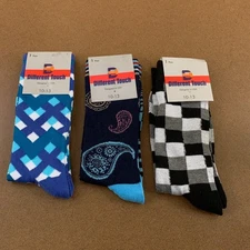 Different Touch Mens Size 10-13 Colorful Print Crew Socks 3 Pairs NWT