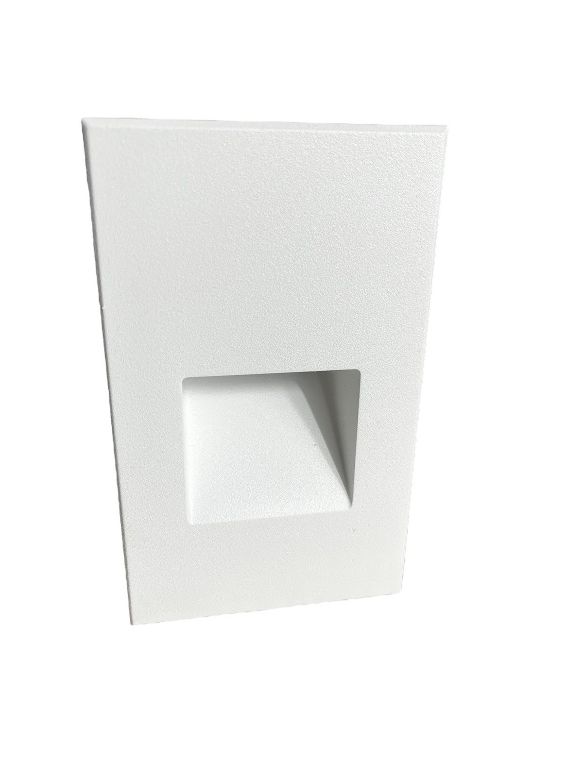 WAC Landscape Lighting 3000K Warm Built In LED in White 12V Vertical Step / Wall